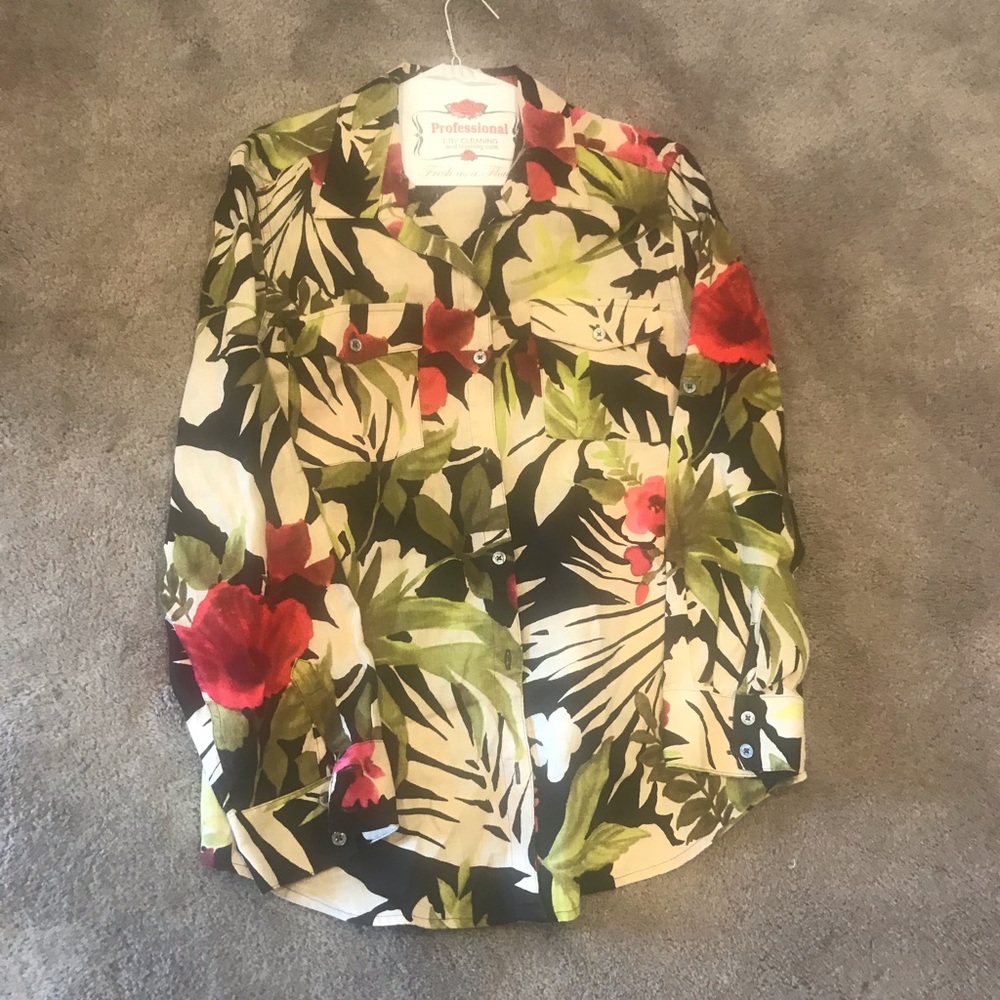 Tommy Bahama ladies button down shirt